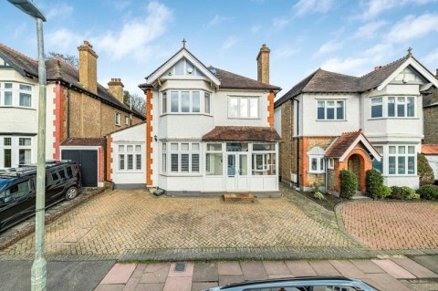 View Full Details for Cromwell Avenue, Bromley