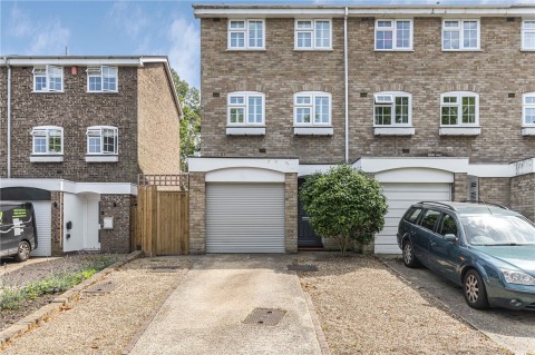 View Full Details for Avondale Road, Bromley